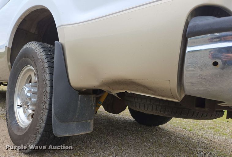 image for item DP6401 2001 Ford F250 Super Duty Lariat  SuperCab pickup truck