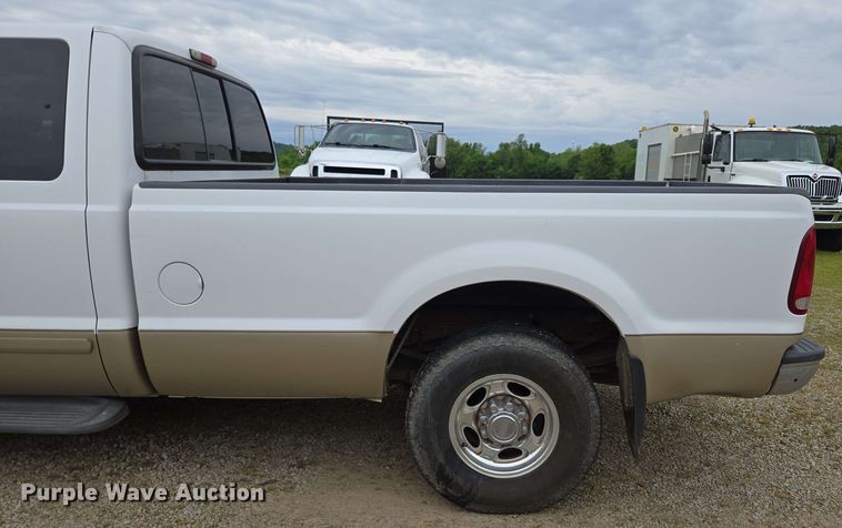 image for item DP6401 2001 Ford F250 Super Duty Lariat  SuperCab pickup truck