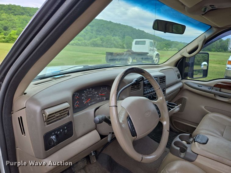 image for item DP6401 2001 Ford F250 Super Duty Lariat  SuperCab pickup truck