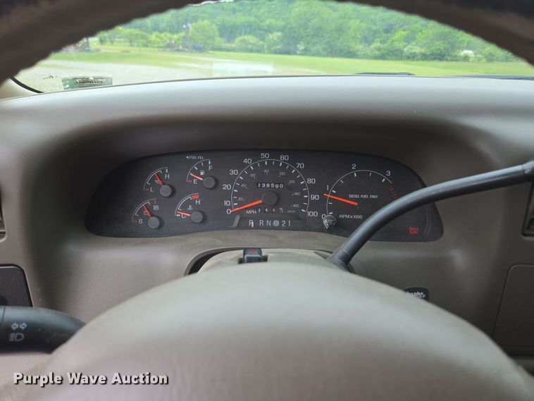 image for item DP6401 2001 Ford F250 Super Duty Lariat  SuperCab pickup truck