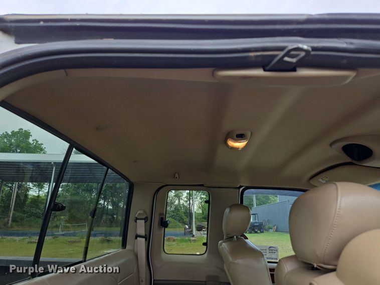 image for item DP6401 2001 Ford F250 Super Duty Lariat  SuperCab pickup truck