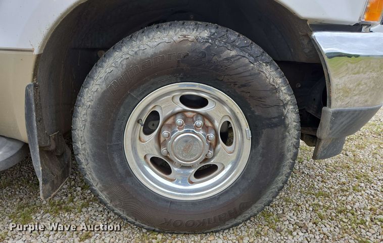 image for item DP6401 2001 Ford F250 Super Duty Lariat  SuperCab pickup truck