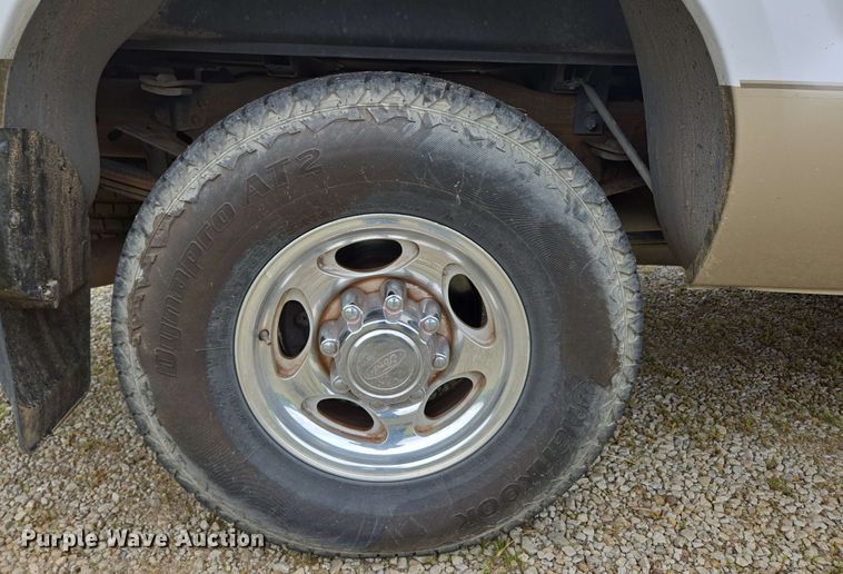 image for item DP6401 2001 Ford F250 Super Duty Lariat  SuperCab pickup truck