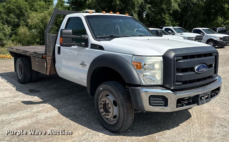 image for item DR2829 2016 Ford F550 flatbed truck