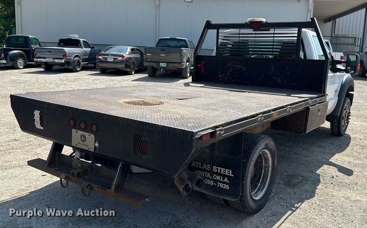 image for item DR2829 2016 Ford F550 flatbed truck