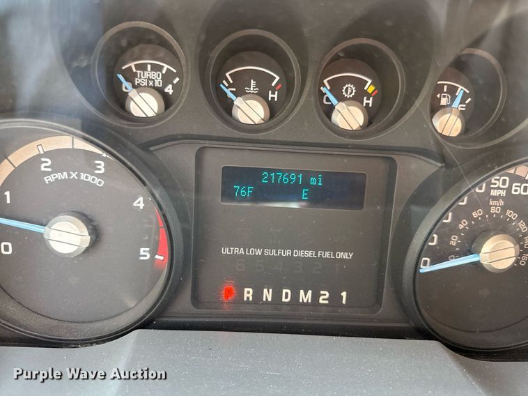 image for item DR2829 2016 Ford F550 flatbed truck