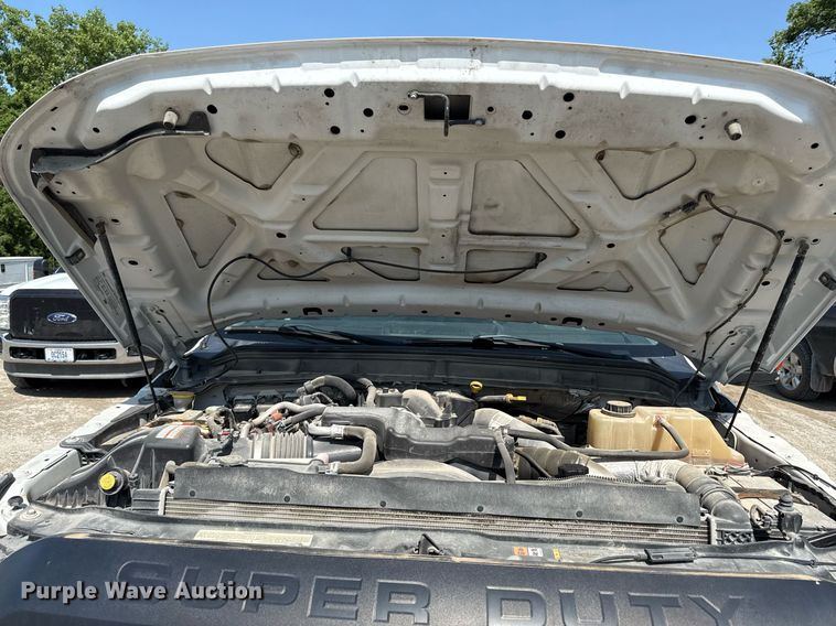 image for item DR2829 2016 Ford F550 flatbed truck