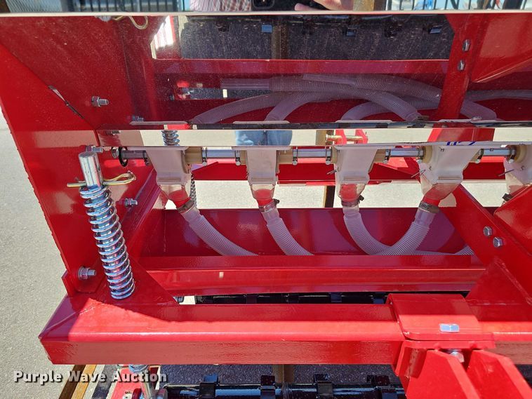 image for item DR3834 2025 AGT LE4 STSD10 seeder