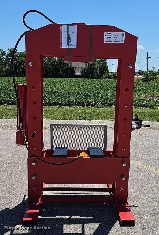 image for item DR3837 Shop press