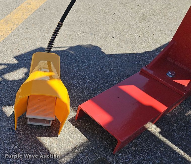 image for item DR3837 Shop press