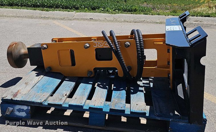 image for item DR3838 2025 Future FT-D680 skid steer post driver