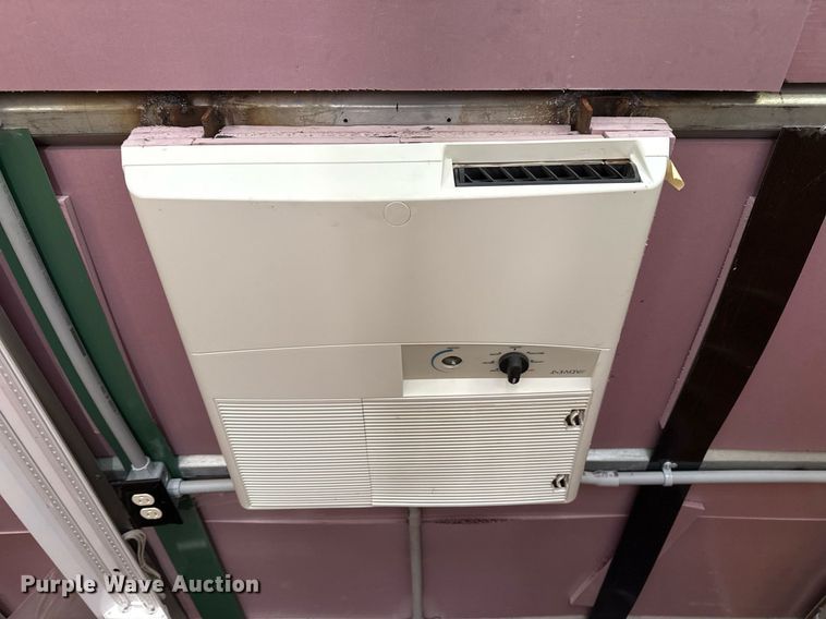 image for item DS3751 2012 Belmont Machine Utility GN20 glass transport trailer