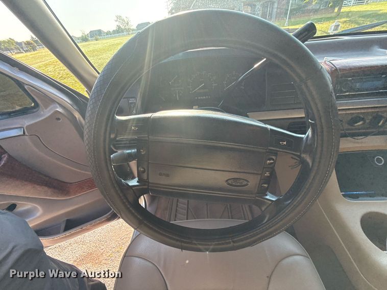 image for item DS3755 1995 Ford Bronco Eddie Bauer SUV