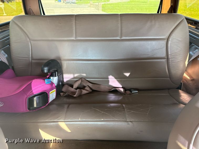 image for item DS3755 1995 Ford Bronco Eddie Bauer SUV