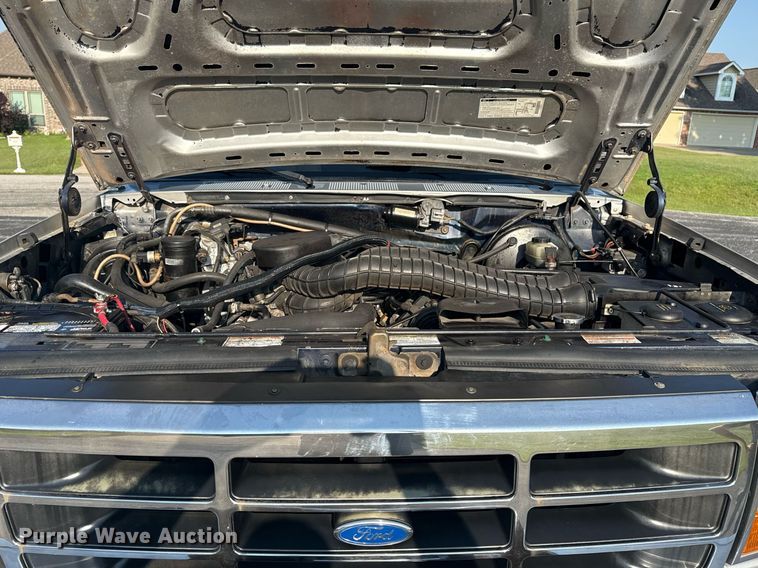 image for item DS3755 1995 Ford Bronco Eddie Bauer SUV