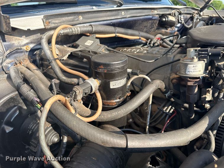 image for item DS3755 1995 Ford Bronco Eddie Bauer SUV