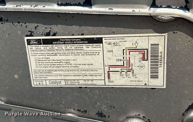 image for item DS3755 1995 Ford Bronco Eddie Bauer SUV