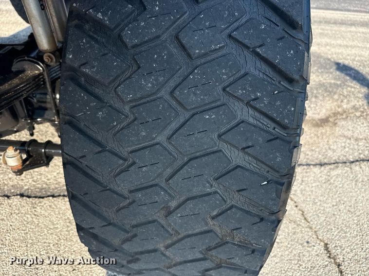 image for item DS3755 1995 Ford Bronco Eddie Bauer SUV