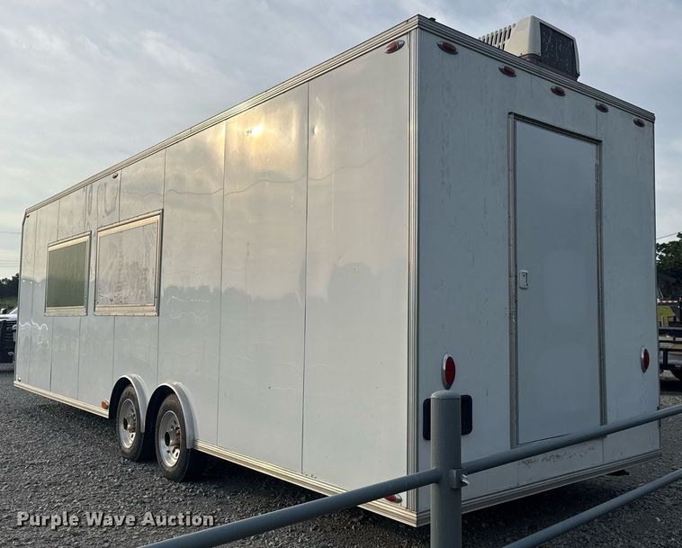 image for item DS3758 Food trailer