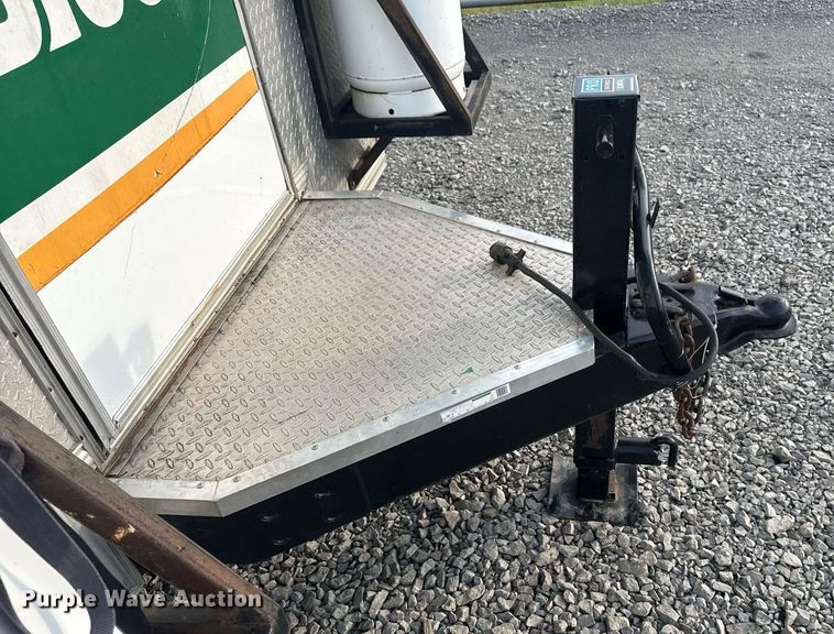 image for item DS3758 Food trailer