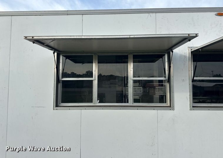 image for item DS3758 Food trailer