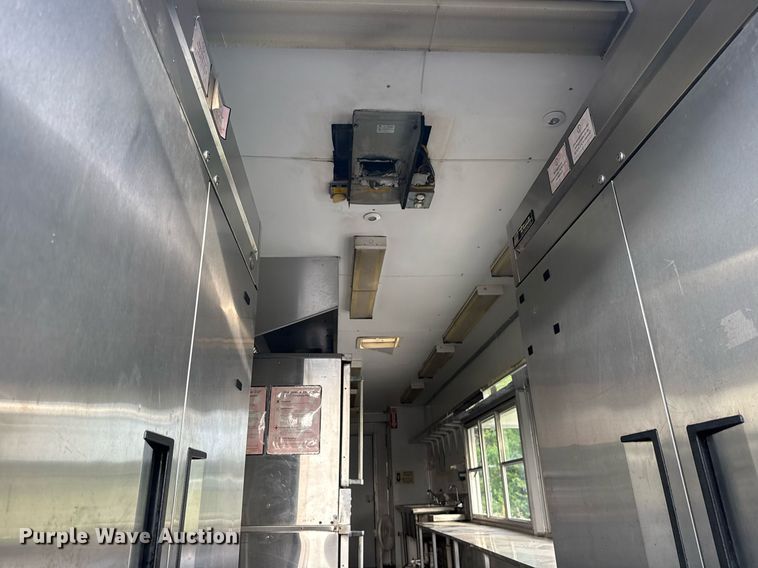 image for item DS3758 Food trailer