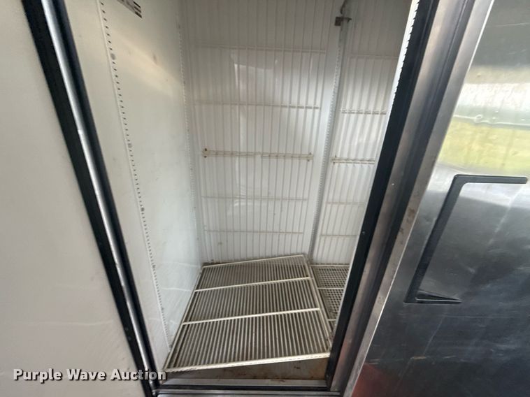 image for item DS3758 Food trailer