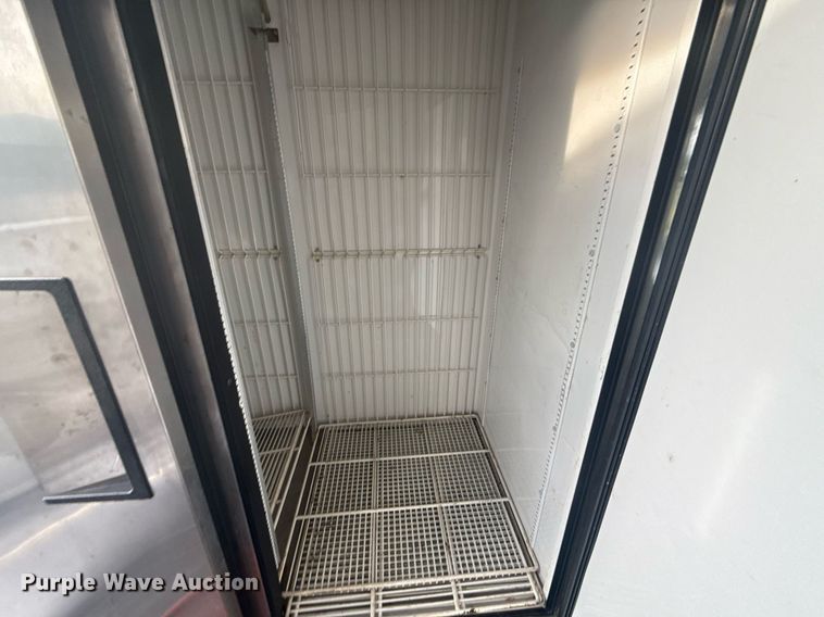 image for item DS3758 Food trailer