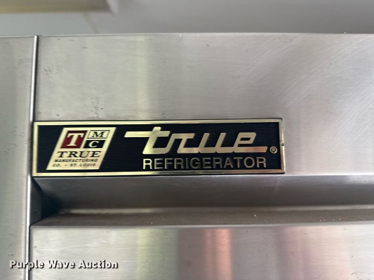 image for item DS3758 Food trailer