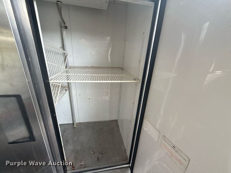 image for item DS3758 Food trailer