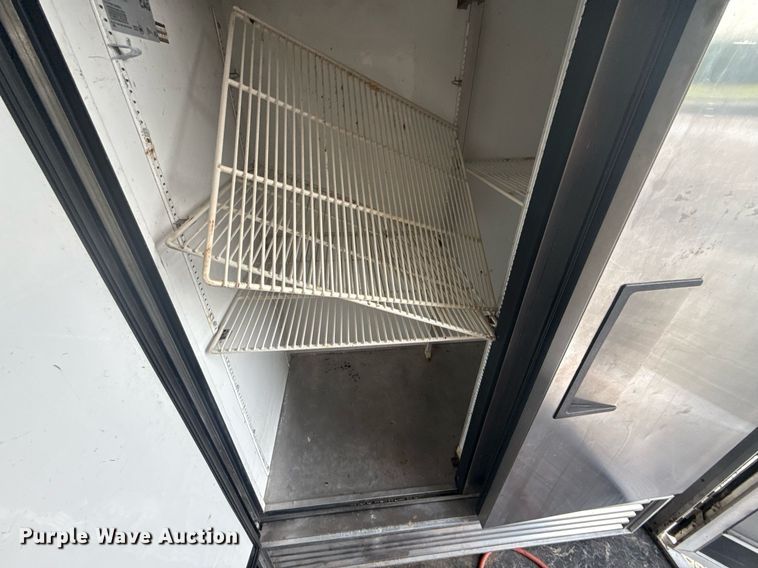 image for item DS3758 Food trailer