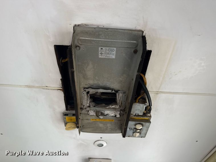 image for item DS3758 Food trailer