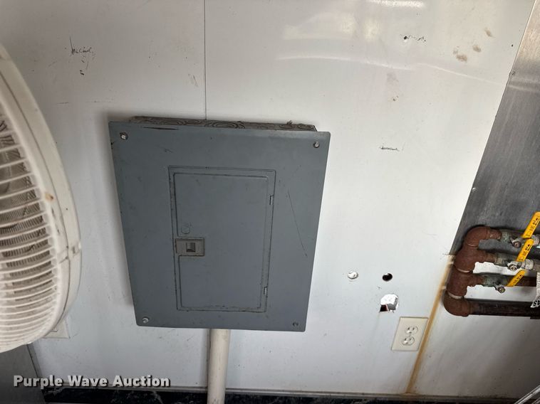 image for item DS3758 Food trailer