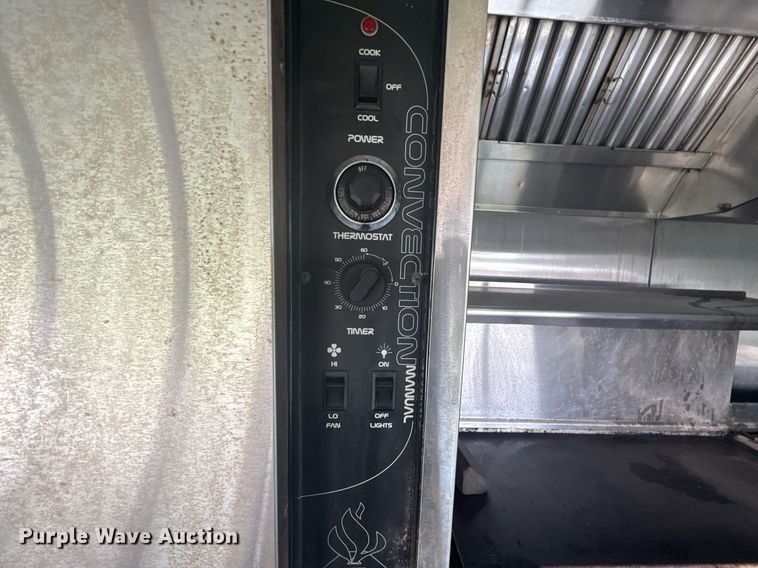 image for item DS3758 Food trailer