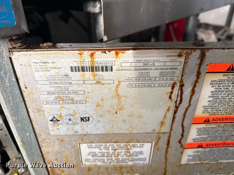 image for item DS3758 Food trailer