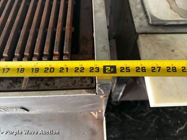 image for item DS3758 Food trailer