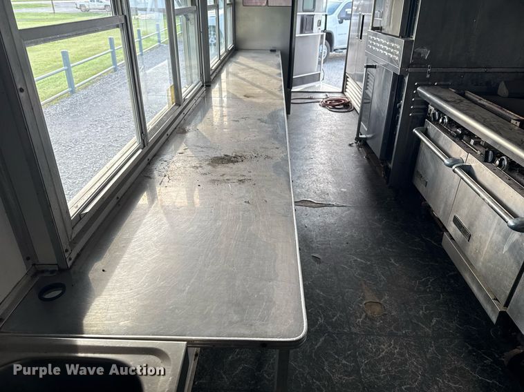 image for item DS3758 Food trailer