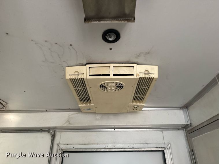 image for item DS3758 Food trailer