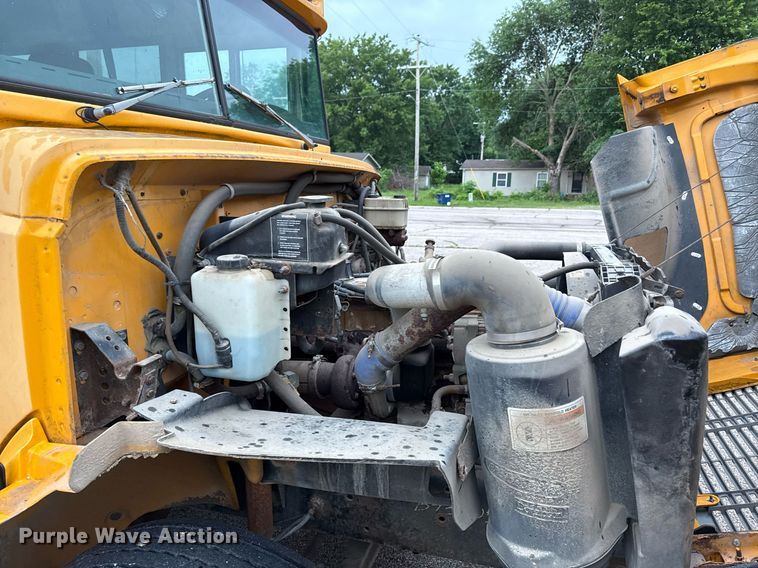 image for item DS4363 1999 Blue Bird school bus