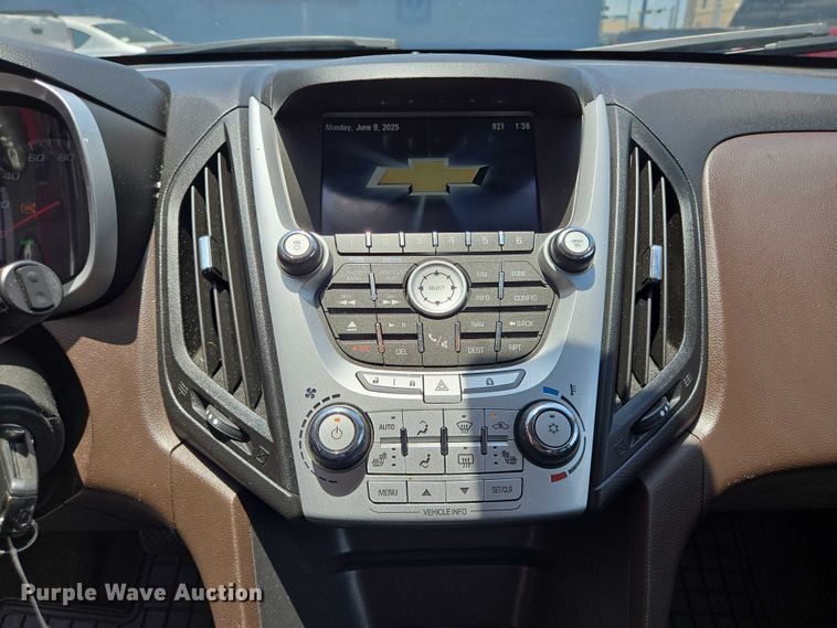 image for item DT4918 2010 Chevrolet Equinox LTZ SUV
