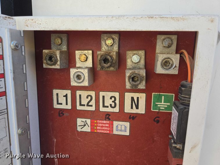 image for item DT4931 Magnum MMG100 generator