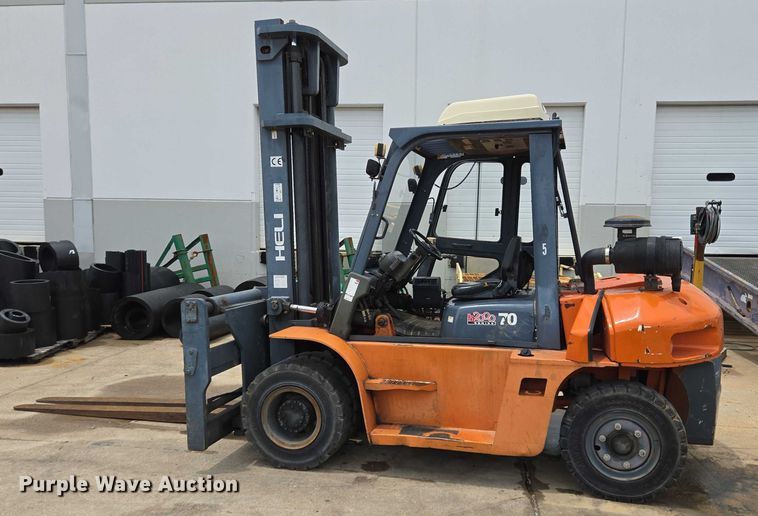 image for item DT4944 2011 Heli CPCD70-M1 forklift