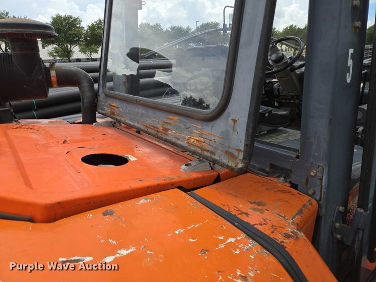 image for item DT4944 2011 Heli CPCD70-M1 forklift