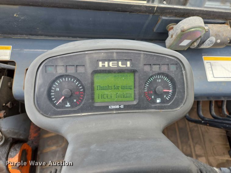 image for item DT4944 2011 Heli CPCD70-M1 forklift