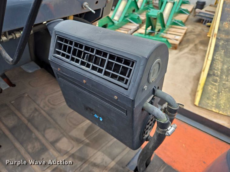 image for item DT4944 2011 Heli CPCD70-M1 forklift