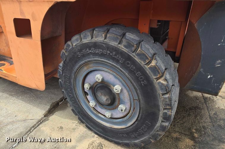 image for item DT4944 2011 Heli CPCD70-M1 forklift