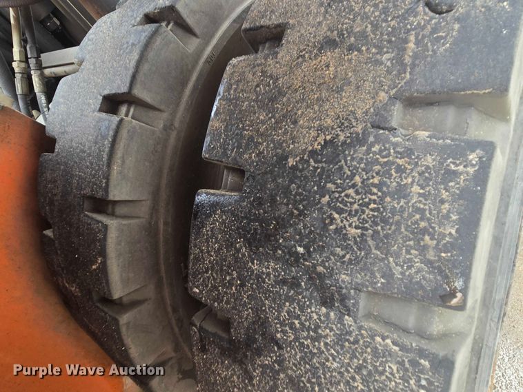 image for item DT4944 2011 Heli CPCD70-M1 forklift