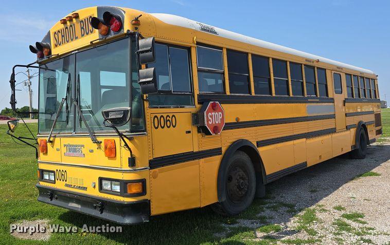 image for item DT6911 2000 Thomas Built Saf-T-Liner school bus