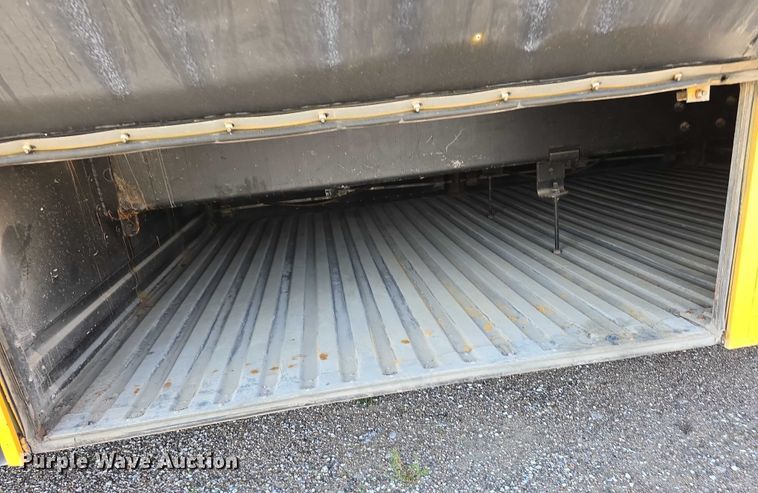 image for item DT6911 2000 Thomas Built Saf-T-Liner school bus