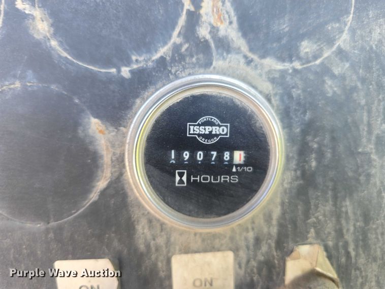 image for item DT6911 2000 Thomas Built Saf-T-Liner school bus